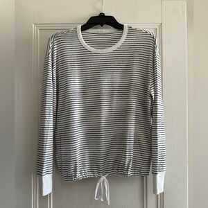 GAP Women’s Black and White Striped Long-Sleeve Top - Size XS Petite
